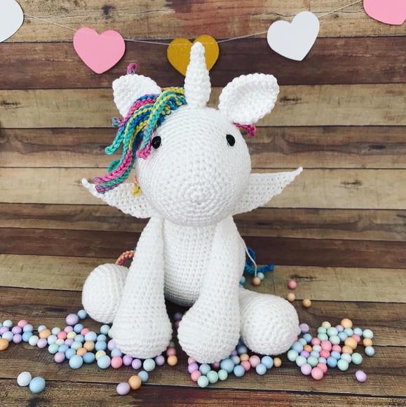 Unicórnio Amigurumi de crochê presente para bebês e crianças