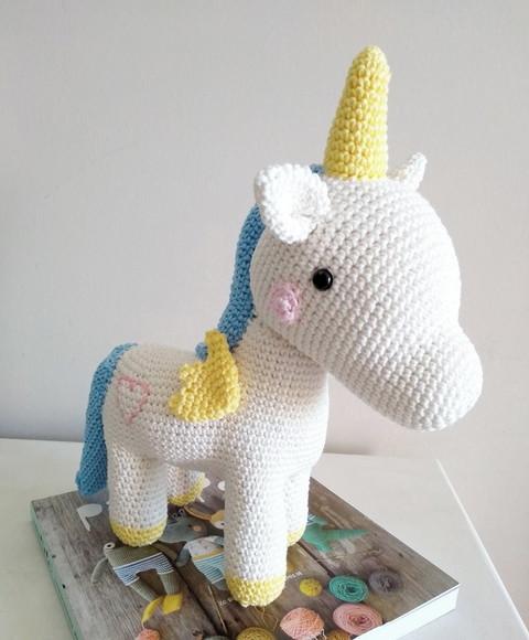 Unicórnio Amigurumi de crochê presente para bebês e crianças