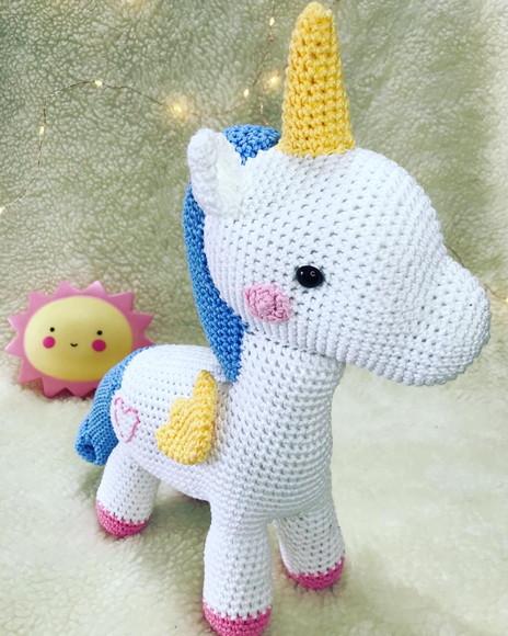 Unicórnio Amigurumi de crochê presente para bebês e crianças