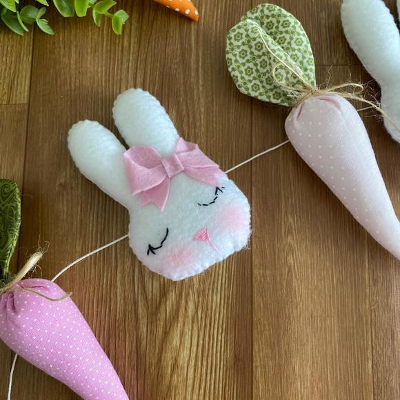 Varal Coelhos e Cenouras Decoração Artesanal Festas Páscoa