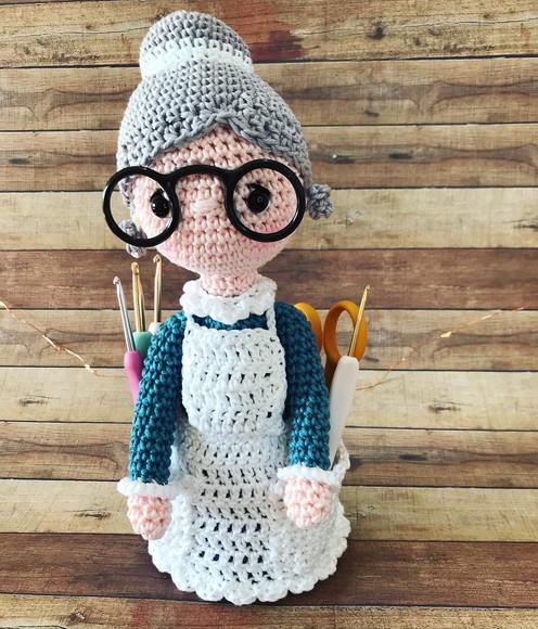 Vovó Porta Agulhas Amigurumi de crochê presente feito à mão
