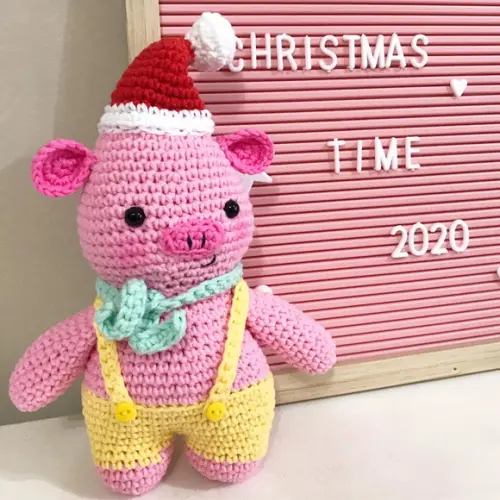 Porquinho Amigurumi de crochê decoração artesanal de Natal