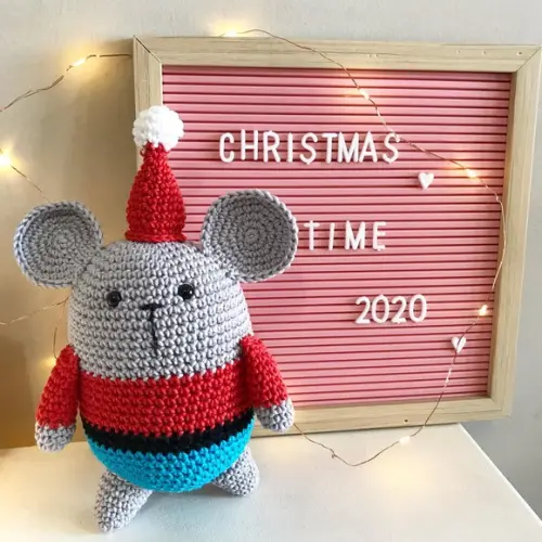 Ratinho de Natal Amigurumi de crochê decoração artesanal