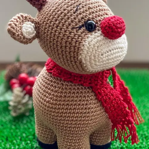 Rena Amigurumi de crochê decoração de natal feita à mão