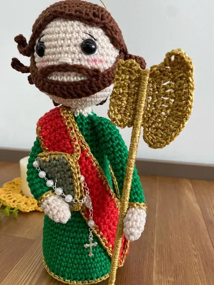 São Judas Tadeu Amigurumi de crochê presente artesanal Santinho