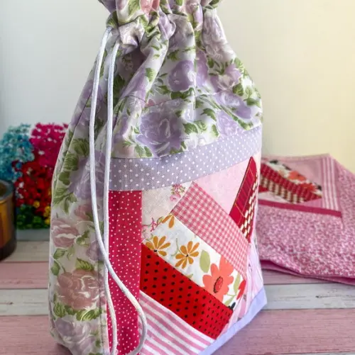 Saquinho Organizador de Patchwork Coração de Mãe presente feit