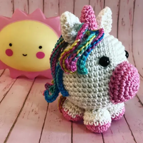 Unicórnio Amigurumi de crochê presente para bebê