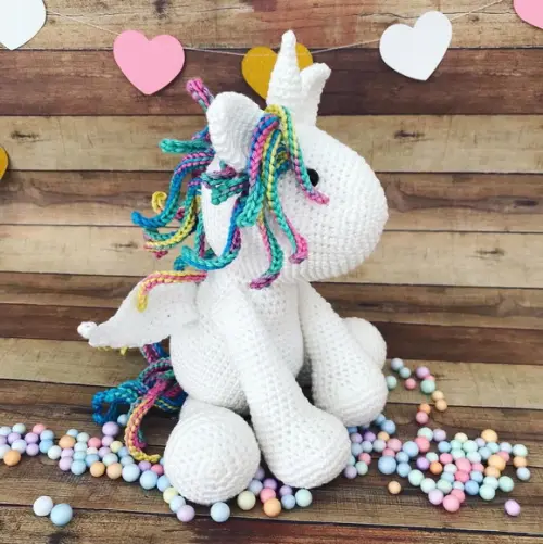 Unicórnio Amigurumi de crochê presente para bebês e crianças