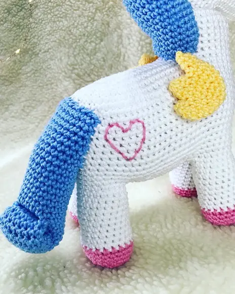 Unicórnio Amigurumi de crochê presente para bebês e crianças