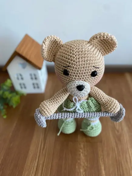 Ursinho Amigurumi Crossfit - Decoração para Quarto de Bebê