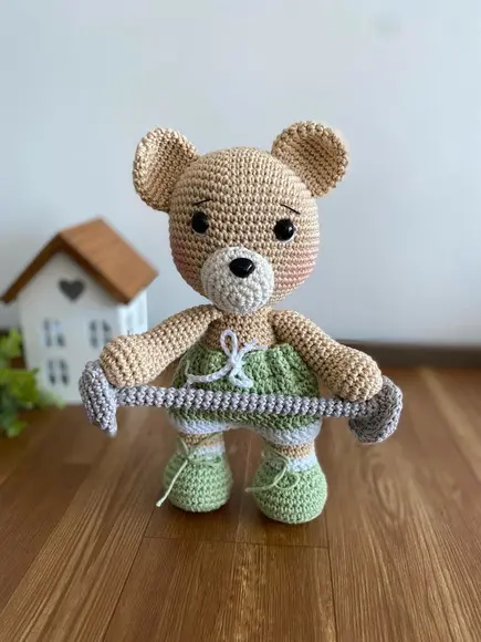 Ursinho Amigurumi Crossfit - Decoração para Quarto de Bebê