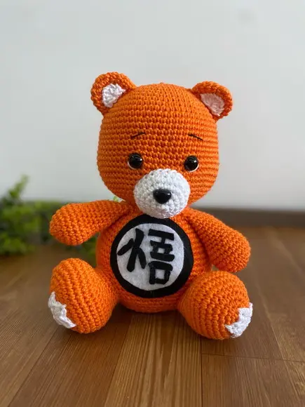 Ursinho Carinhoso amigurumi de crochê Personalizado Dragon Ball