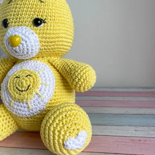 Ursinho Carinhoso Sol Amigurumi de crochê presente afetivo
