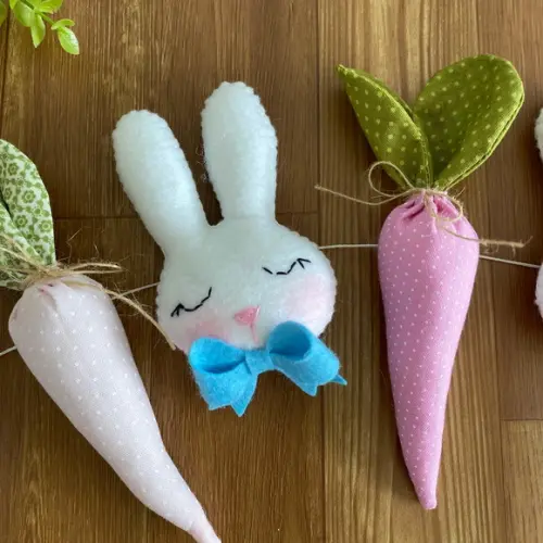 Varal Coelhos e Cenouras Decoração Artesanal Festas Páscoa