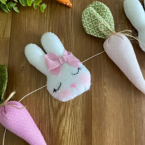 Varal Coelhos e Cenouras Decoração Artesanal Festas Páscoa