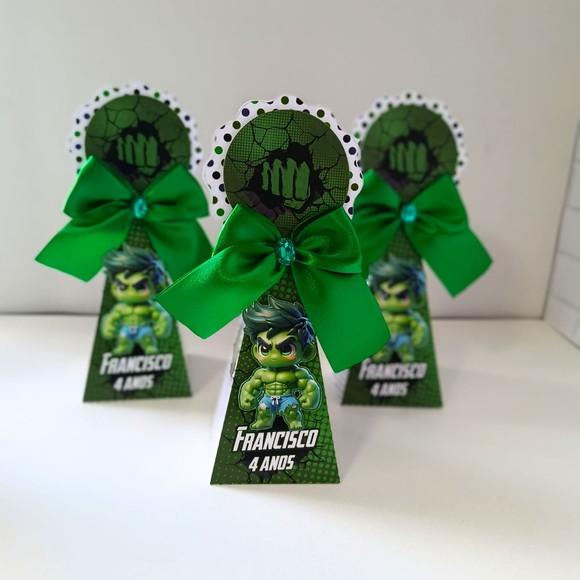 Caixa Pirâmide Clássica Hulk Cute