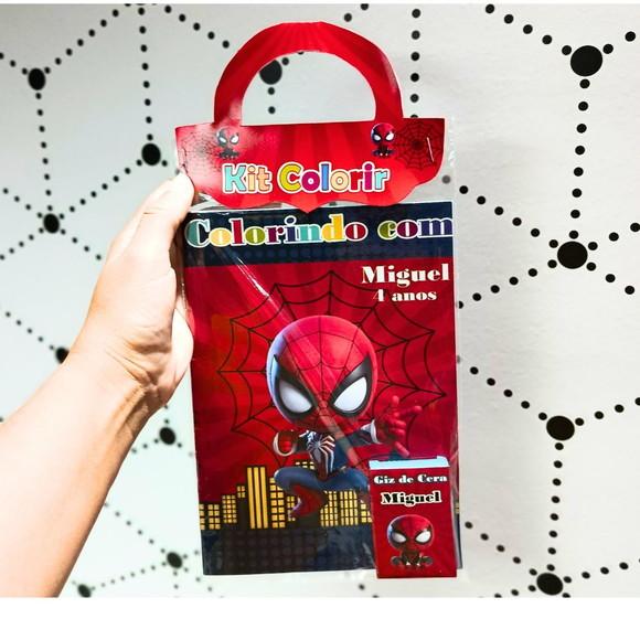 Livrinho de Colorir- Homem Aranha Cute com Giz de Cera