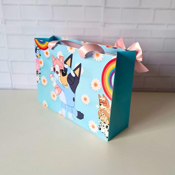 Sacola Personalizada( G ) Bluey Azul- com Alça e Laço Cetim