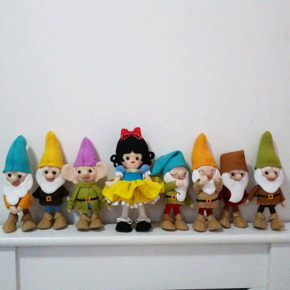Branca de neve e os 07 anões