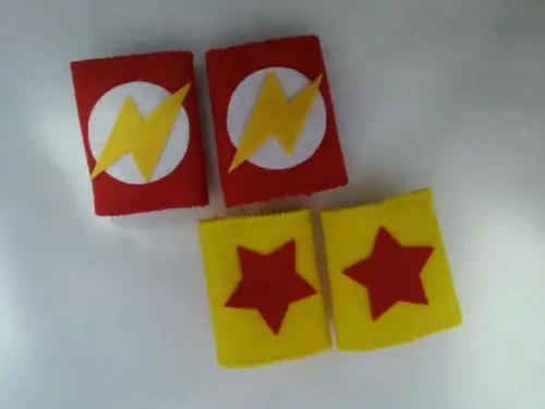 Kit máscara e bracelete super herois