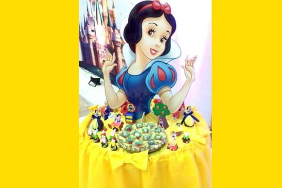 Display Busto Toten Branca De Neve