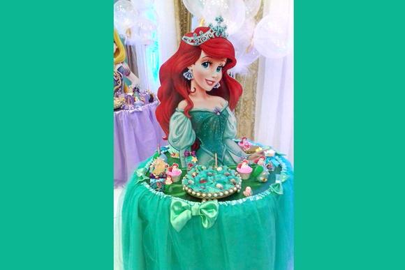 Display Busto Toten Ariel Princesas