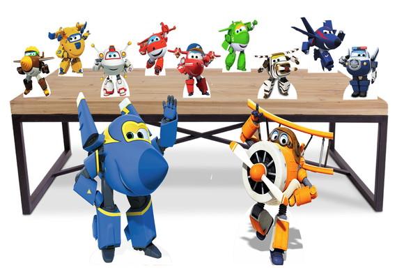 Totem Super Wings + Kit Displays de Mesa