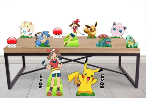 Display Pokemon May e Picachu. Totem Decorativo