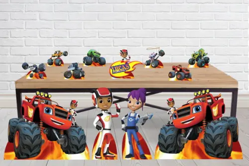 Totem Blaze Monster Machine e Displays de Mesa 20 cm
