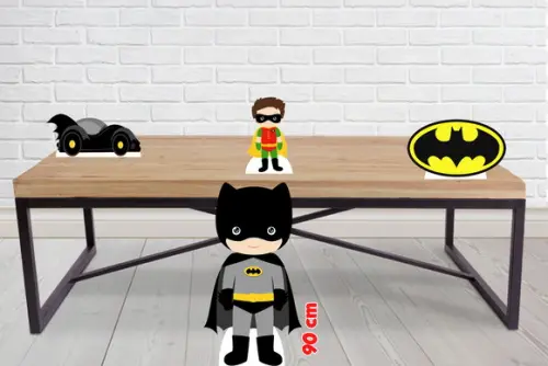 Totem de chão Batman Cut e Displays de mesa