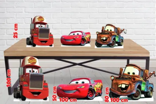 Totem Kit De Chão Mcqueen Carros E Display De Mesa