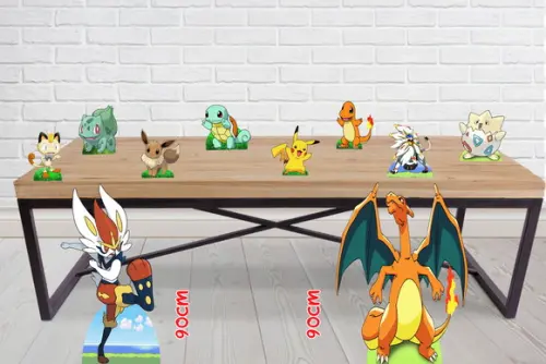 Totem Pokémon Charizard e Cinderace Display de Mesa