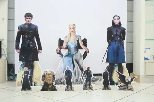 Kit Totem de Chão Game Of Thrones e Displays de Mesa