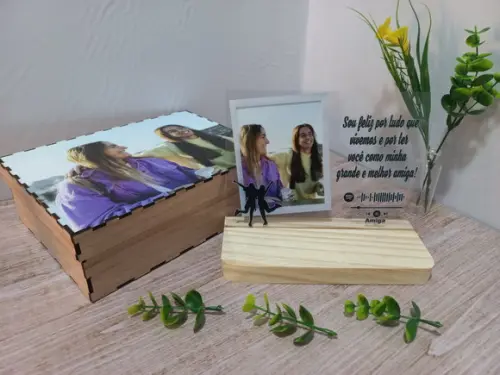 Porta Retrato Spotify para Amigos com Caixa Personalizada