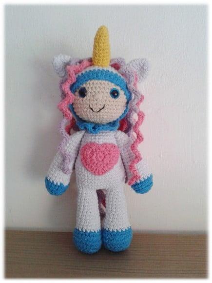Boneca Unicónio Amigurumi