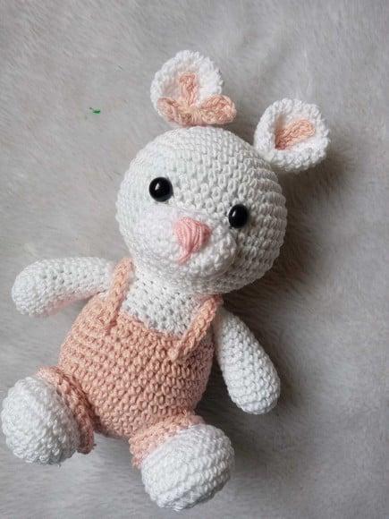 Coelhinha Amigurumi