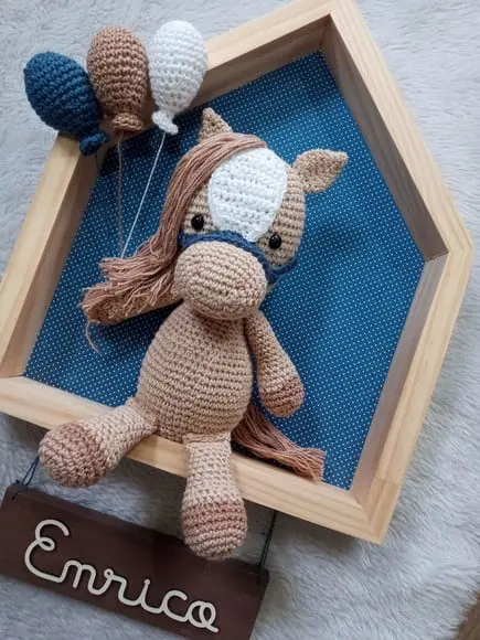 Quadro Decorativo Amigurumi Cavalo