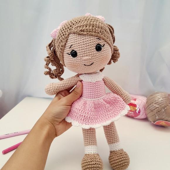 Boneca Meggie Amigurumi