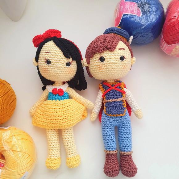 Branca de Neve e Seu Principe Amigurumi