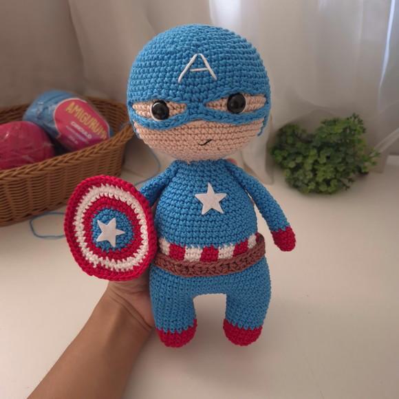 Capitão América Amigurumi