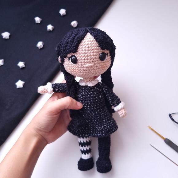Wandinha Amigurumi