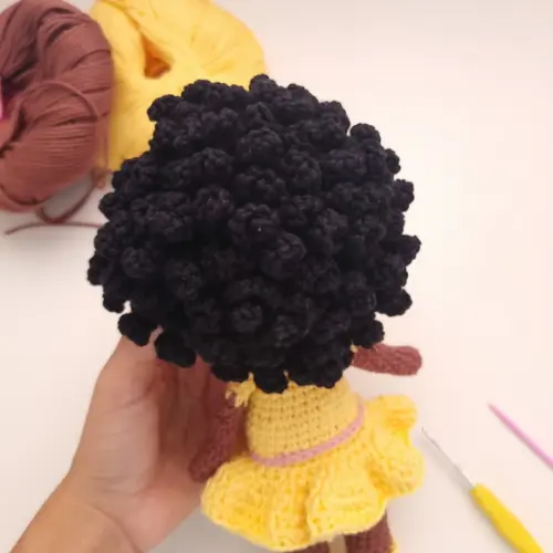 Boneca Negra Amigurumi