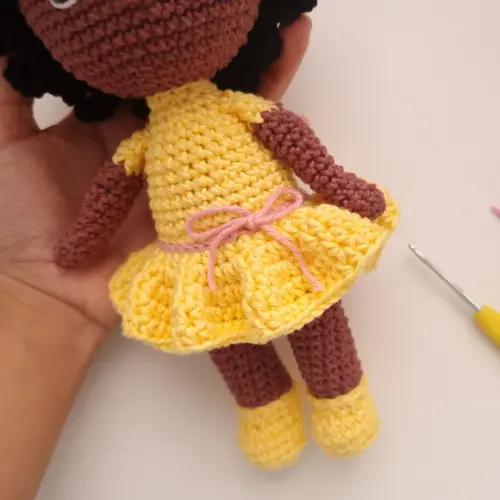 Boneca Negra Amigurumi