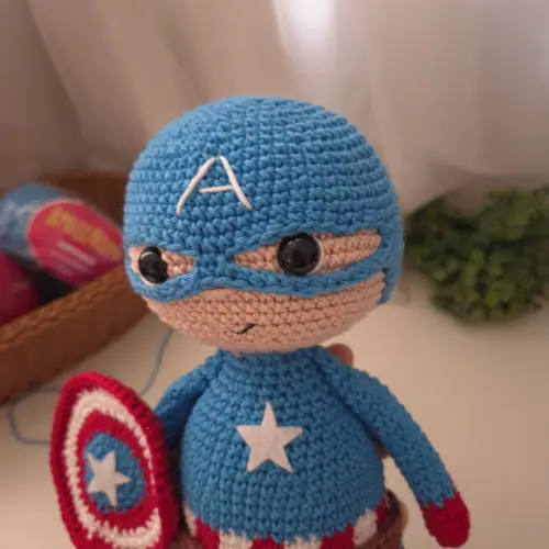 Capitão América Amigurumi