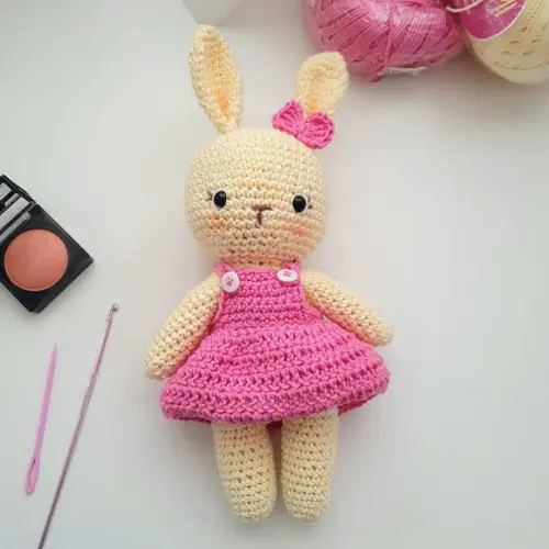 Coelhinha Amigurumi