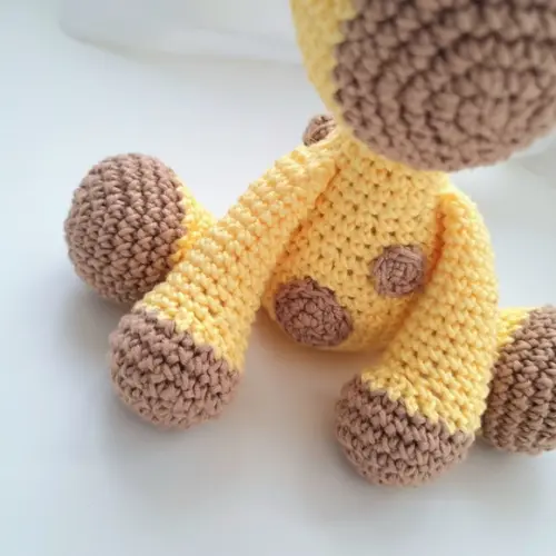 Girafa Gigi Mini Amigurumi