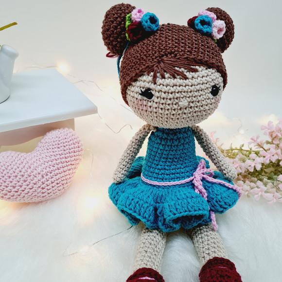 Boneca Cloé Amigurumi