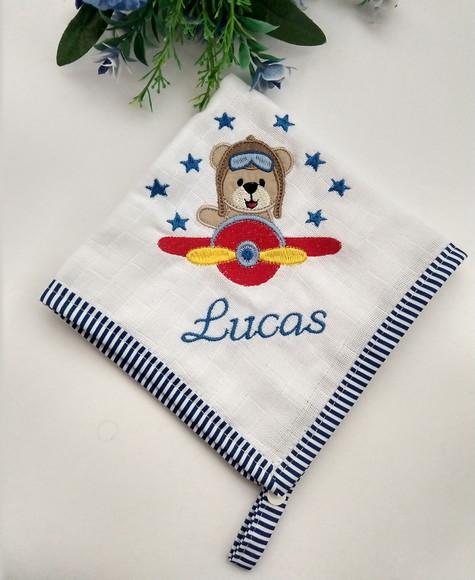 Fraldinha de Boca com Prendedor de Chupeta