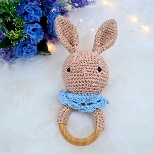 Chocalho Coelhinho Amigurumi