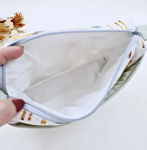 Necessaire Porta Fraldas e Lenço Umedecido